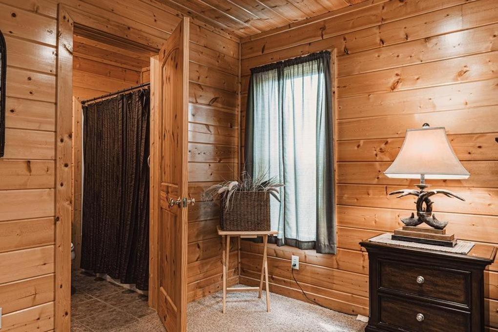 Вилла Bear'S Lair Гатлинбург Экстерьер фото
